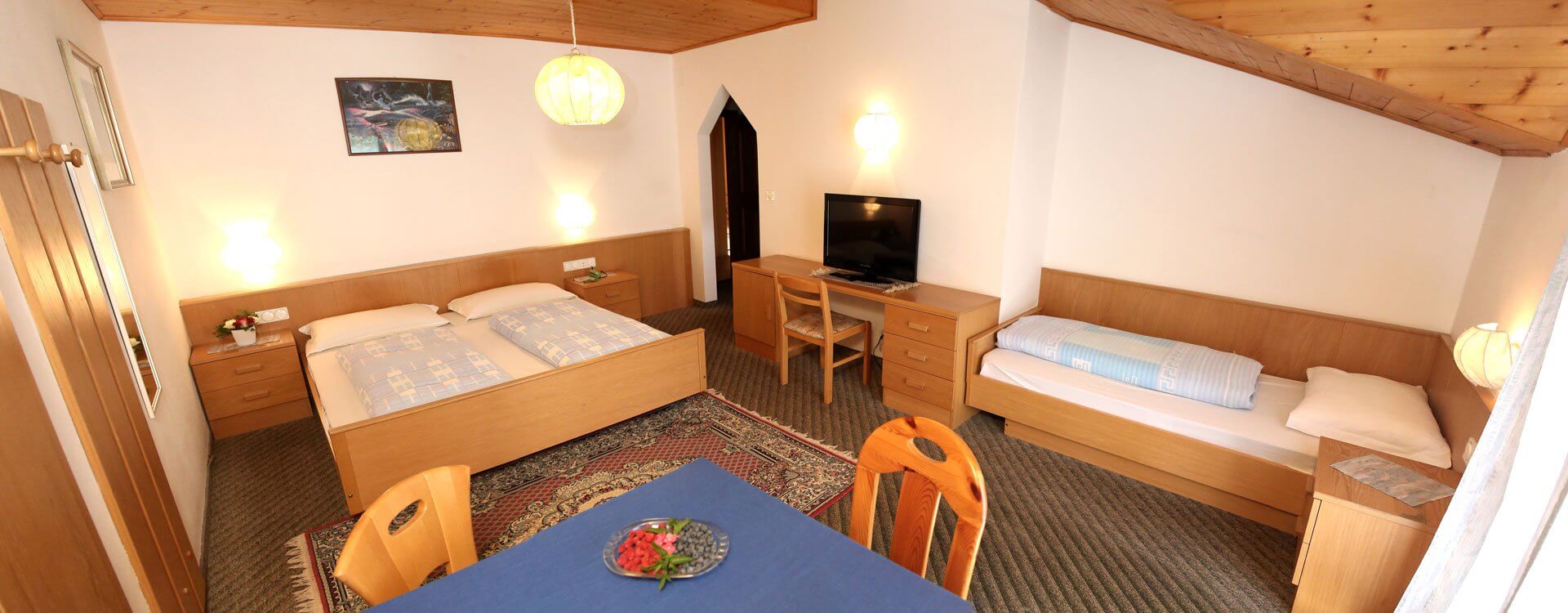 Zimmer-Gasthof-zum-Schlern-25-35m2-Völs-am-Schlern-Südtirol-01